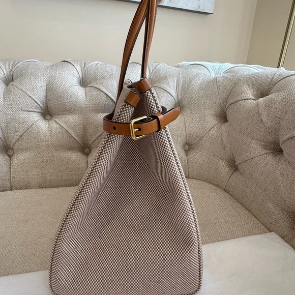 Auth. Valentino Garavani Antibes Tote - New Condition - Picture 5 of 15